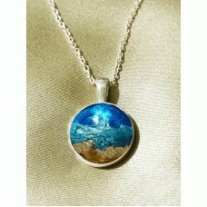 Beach Ashes Round Necklace Resin