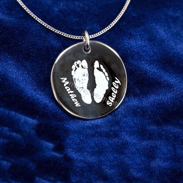 925 Silver Two Prints Necklace Round 925 Silver Two Prints Necklace Round